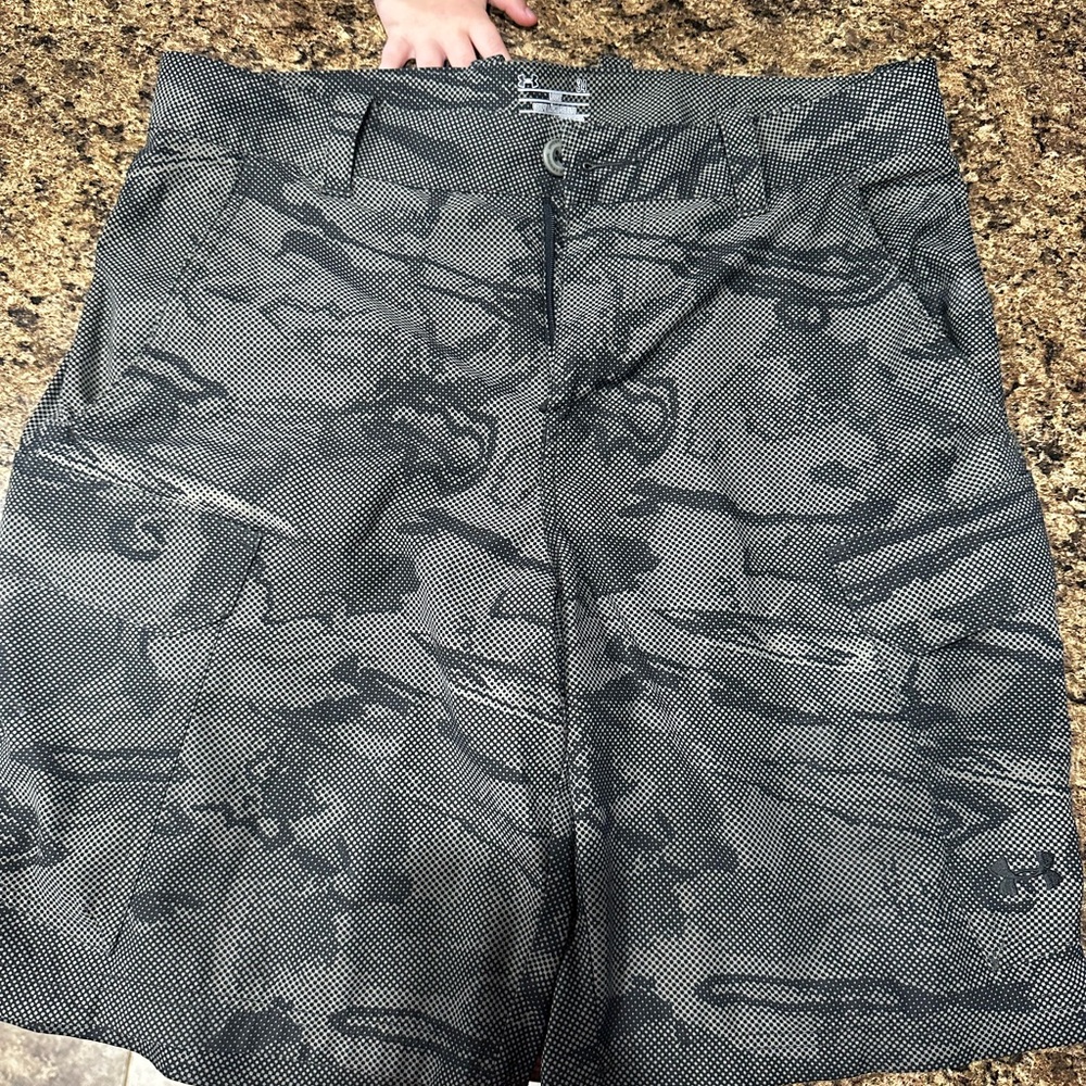 Under Armour Black Patterned Men's Shorts